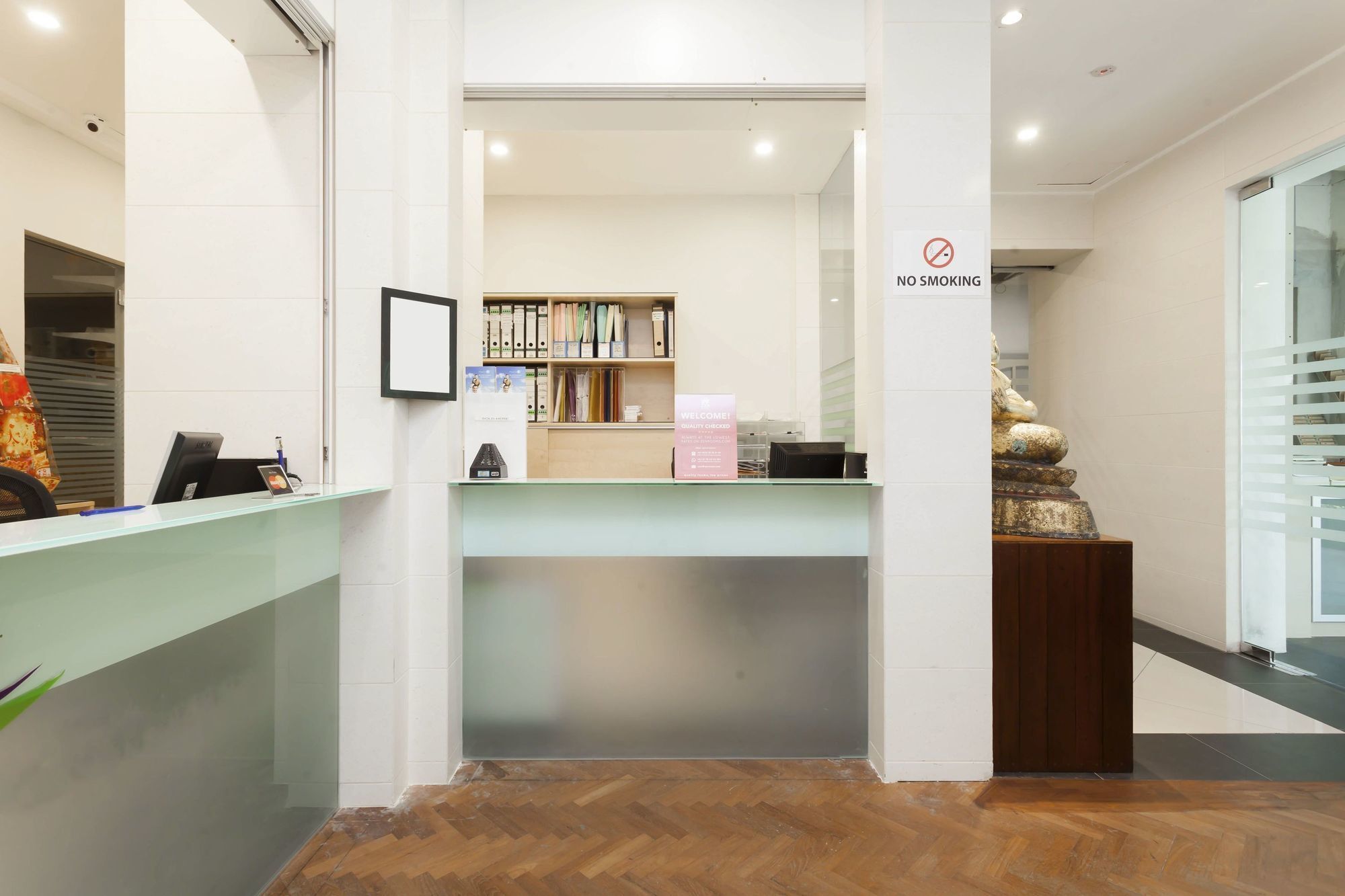 Zen Rooms Raja Chulan Kuala Lumpur Exterior photo